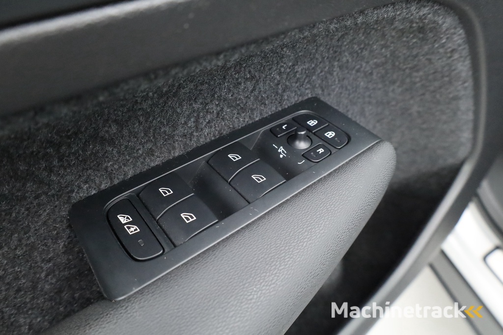 Volvo XC40 T5 Plug-in hybrid Plus Bright | Pilot Assist | Harman Kardon | Leder | 20'' | Camera | Stoel- Stuurverw.