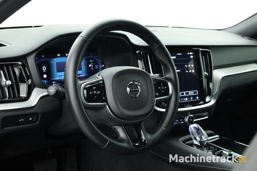 Volvo V60 T6 Plug-in hybrid Plus Dark | Pilot Assist | Harman Kardon | Memory seats | Stoel- Stuurverw.