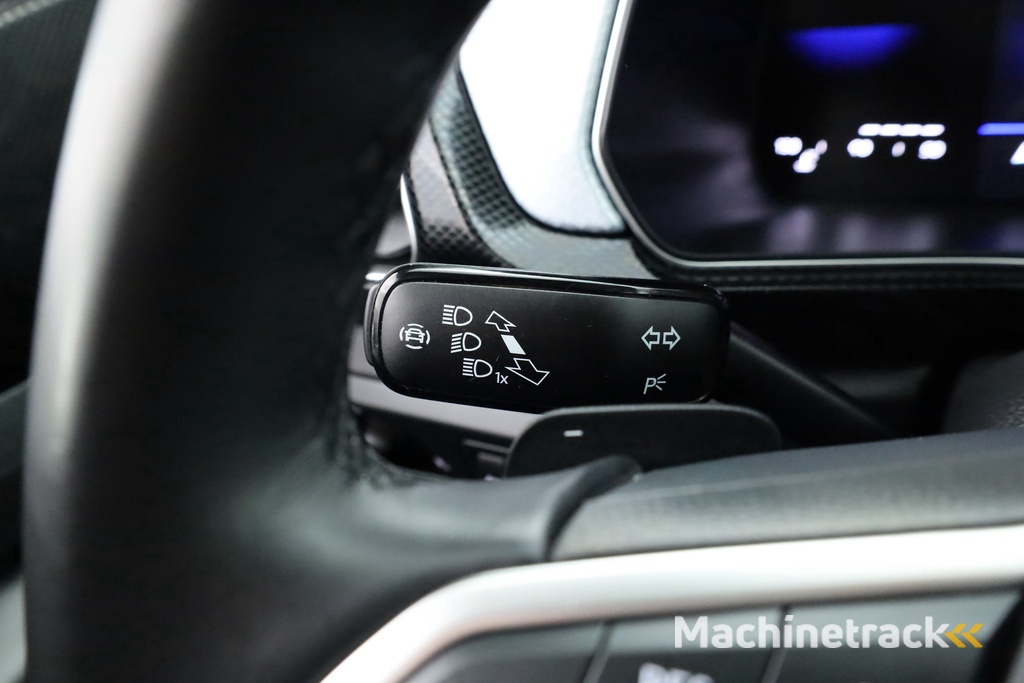 Volkswagen T-Cross 1.0 TSI Goal DSG | Apple CarPlay | Adapt. Cruise | Navi | Stoel. verw. | Camera |