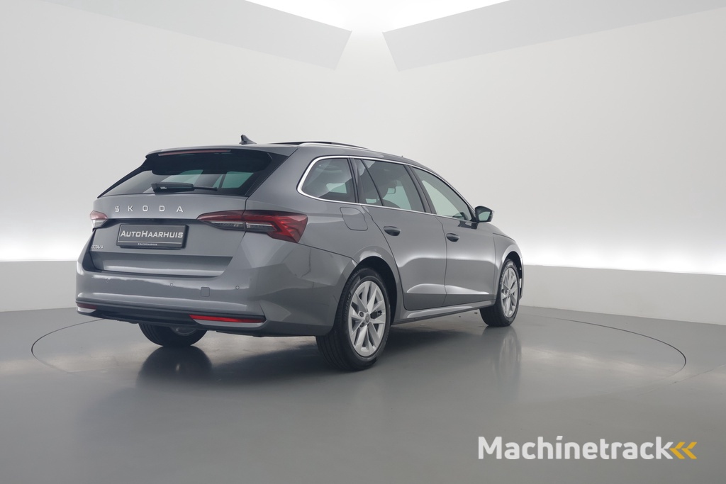 ŠKODA Octavia 1.5 TSI MHEV Business Edition | Pano | Keyless | CarPlay | Digi. Dashboard | Stoel- Stuurverw. | Camera
