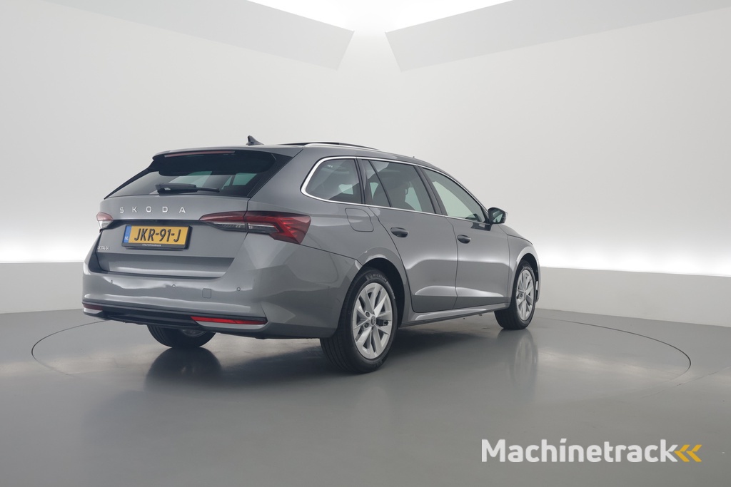 ŠKODA Octavia Combi 1.5 TSI MHEV Business Edition | Pano | Camera | Apple CarPlay | Stoel- Stuurverw. | Keyless |