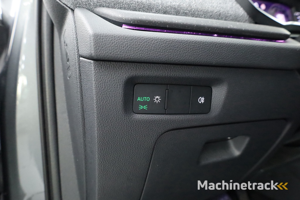 ŠKODA Octavia Combi 1.5 TSI MHEV Business Edition | Pano | Camera | Apple CarPlay | Stoel- Stuurverw. | Keyless |