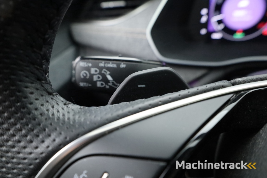 ŠKODA Octavia Combi 1.5 TSI MHEV Business Edition | Pano | Camera | Apple CarPlay | Stoel- Stuurverw. | Keyless |