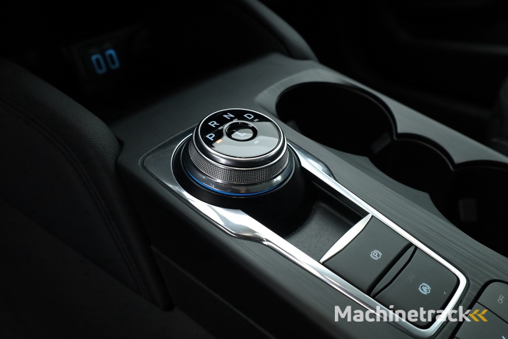 Ford Kuga 2.5 PHEV Titanium | Winter Pack | Navi | Camera | Afn. Trekhaak | Apple CarPlay | All Season