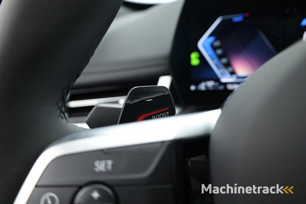 BMW X1 xDrive30e M Sport | Pano | HUD | 360cam | H&K | Elek. Stoelen | Adapt. Cruise | 20''