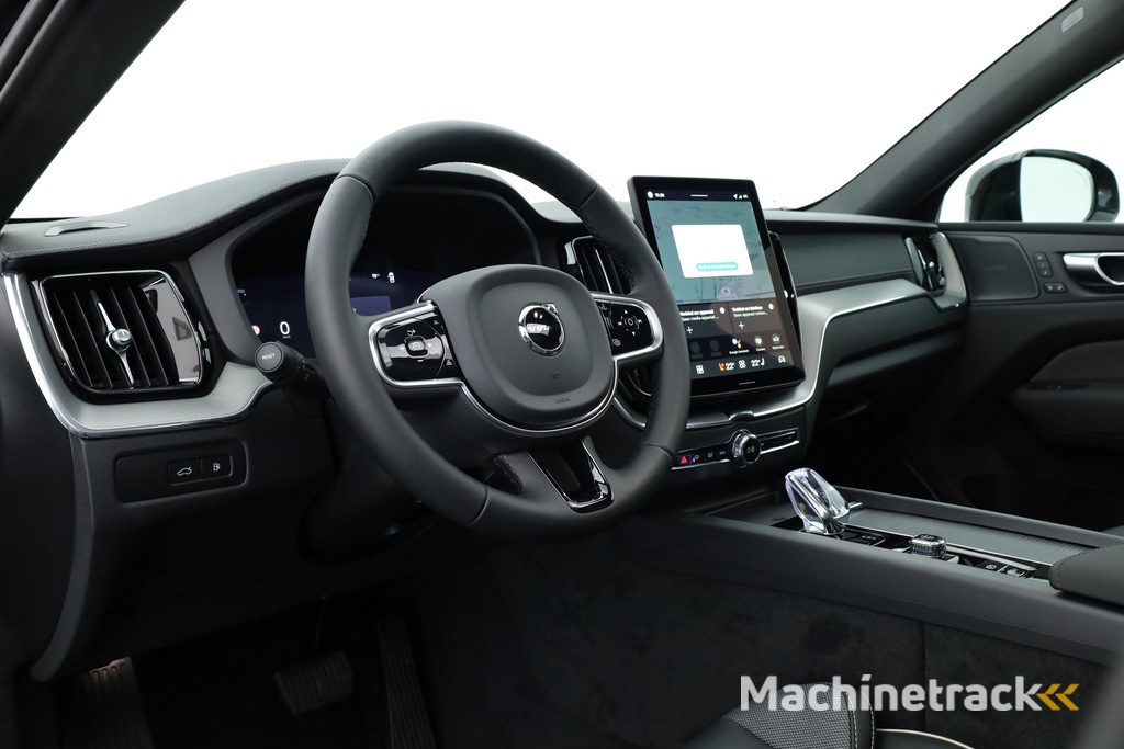 Volvo XC60 T6 Plug-in hybrid Ultra Black Edition | Facelift | Pano | HUD | 360cam | Harman Kardon | Memory seats | Pilot Assist |