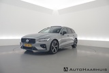 Minituur van Volvo V60 2.0 B4 Plus Dark | Pano | Dodehoek | H&K | Adapt. Cruise | CarPlay | Trekhaak | All Season
