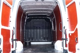 Minituur van Renault Master T35 2.3 dCi 135 L2H2 Comfort | Trekhaak | Cruise | 3 pers. | Navi