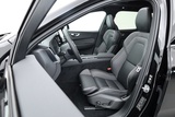 Minituur van Volvo XC60 T6 Plug-in hybrid Ultra Black Edition | Facelift | Pano | HUD | 360cam | Harman Kardon | Memory seats | Pilot Assist |