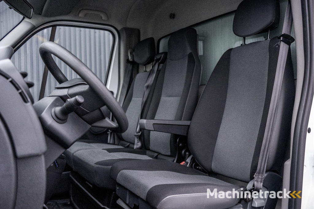 Renault Master 2.3 dCi Bakwagen met laadklep (1000 KG) |  Dubbellucht | Euro 6 | 164 PK | Cruise | Airco | Navigatie