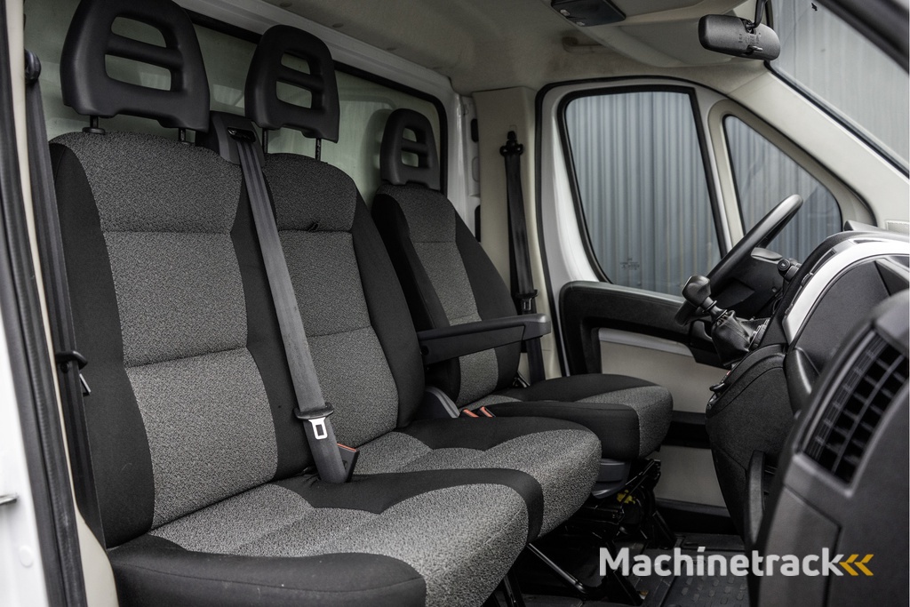 Fiat Ducato **2.3 MultiJet Bakwagen met laadklep | Euro 6 | 131 PK | Climate | Camera | Cruise | LED**