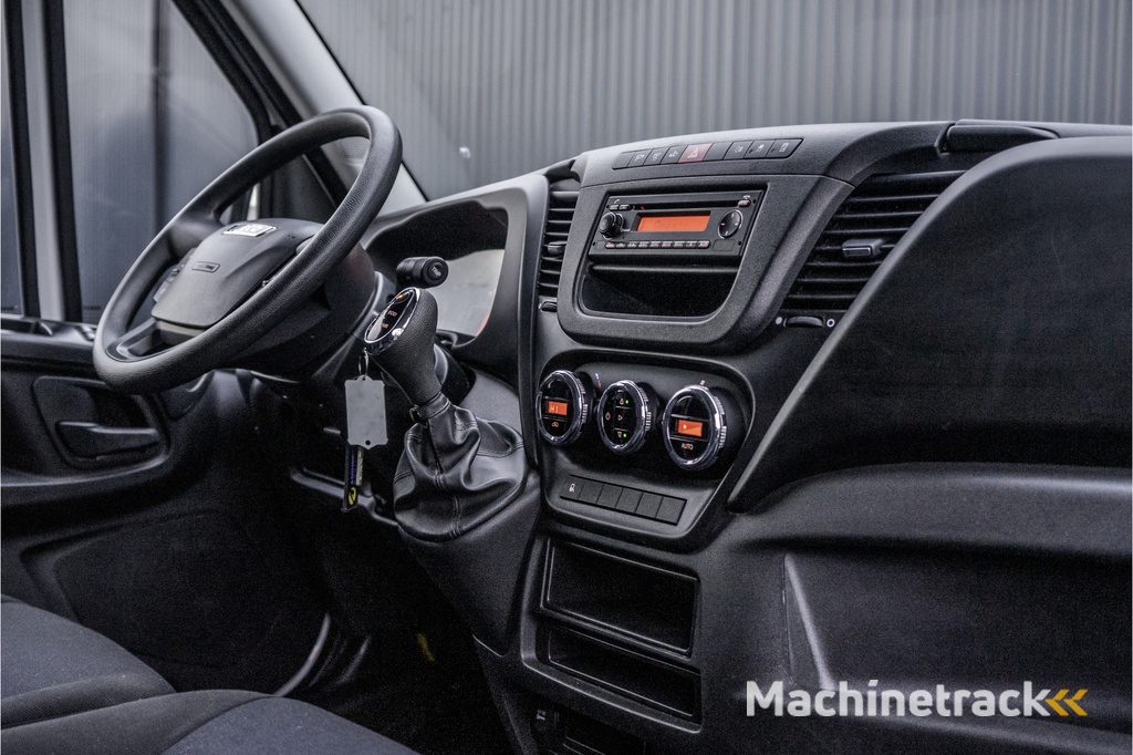 Iveco Daily **35S16V 2.3 L3H2 | Nette staat | Euro 6 | Automaat | 155 PK | Climate | Trekhaak**