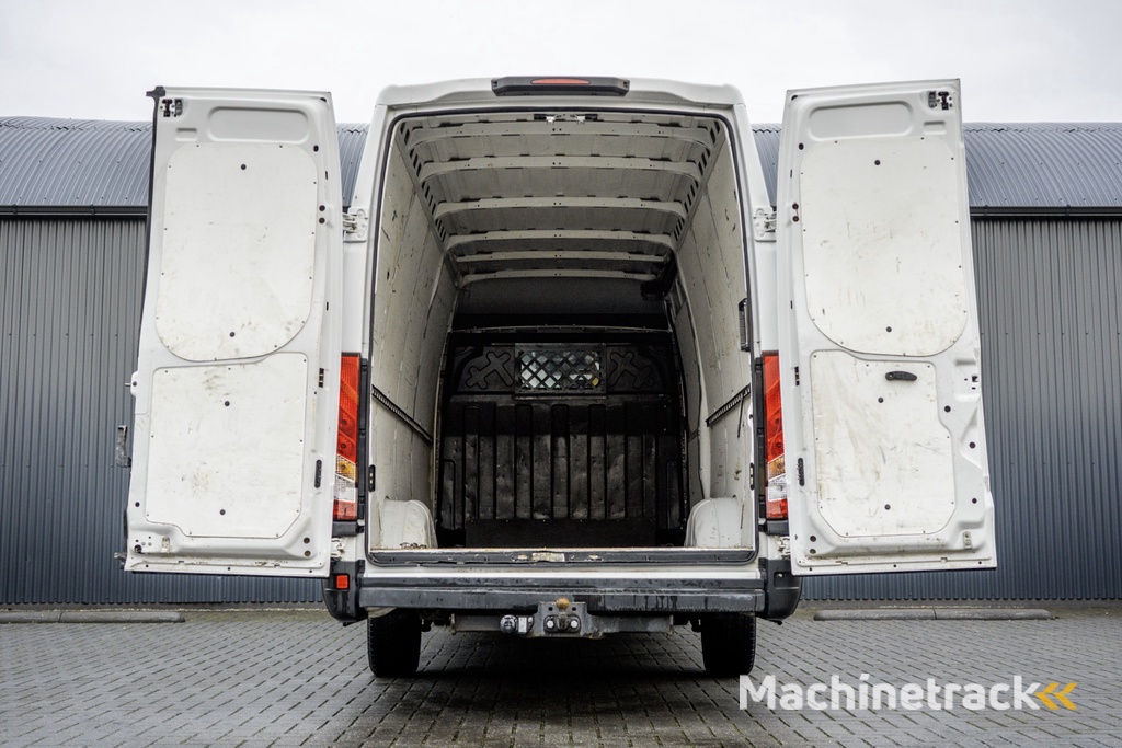 Iveco Daily **35S16V 2.3 L3H2 | Nette staat | Euro 6 | Automaat | 155 PK | Climate | Trekhaak**