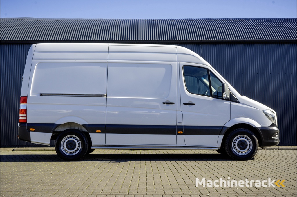 Mercedes-Benz Sprinter 311 CDI | L2H2 | Euro 6 | Volledig ingericht | Oprijplaat | Camera | Airco