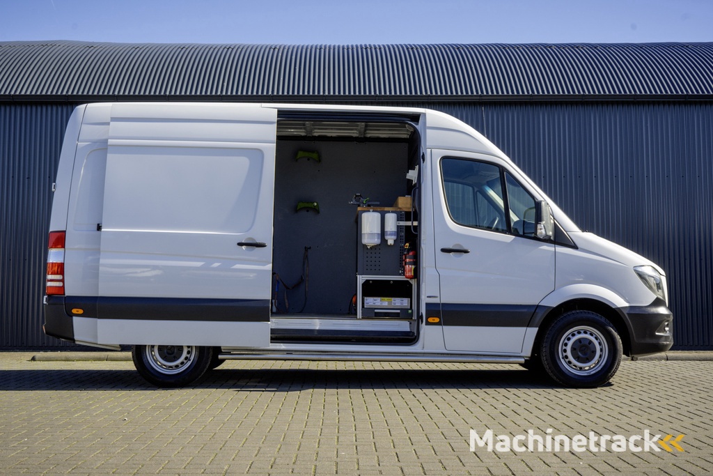 Mercedes-Benz Sprinter 311 CDI | L2H2 | Euro 6 | Volledig ingericht | Oprijplaat | Camera | Airco