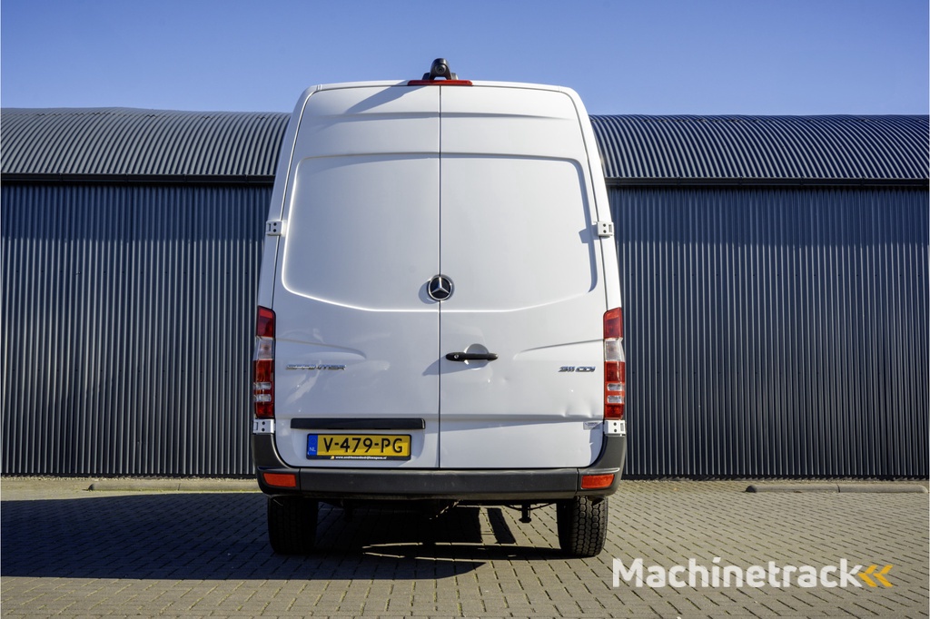 Mercedes-Benz Sprinter 311 CDI | L2H2 | Euro 6 | Volledig ingericht | Oprijplaat | Camera | Airco