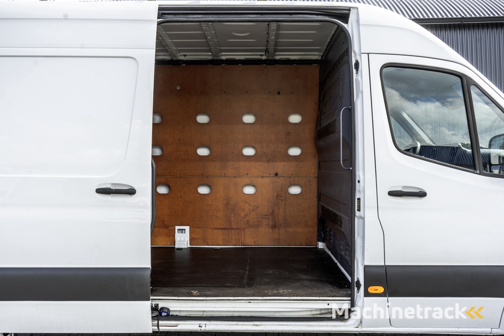 Mercedes-Benz Sprinter 211 CDI L2H2 | Automaat | CarPlay | Navigatie | Camera | Climate | Euro 6
