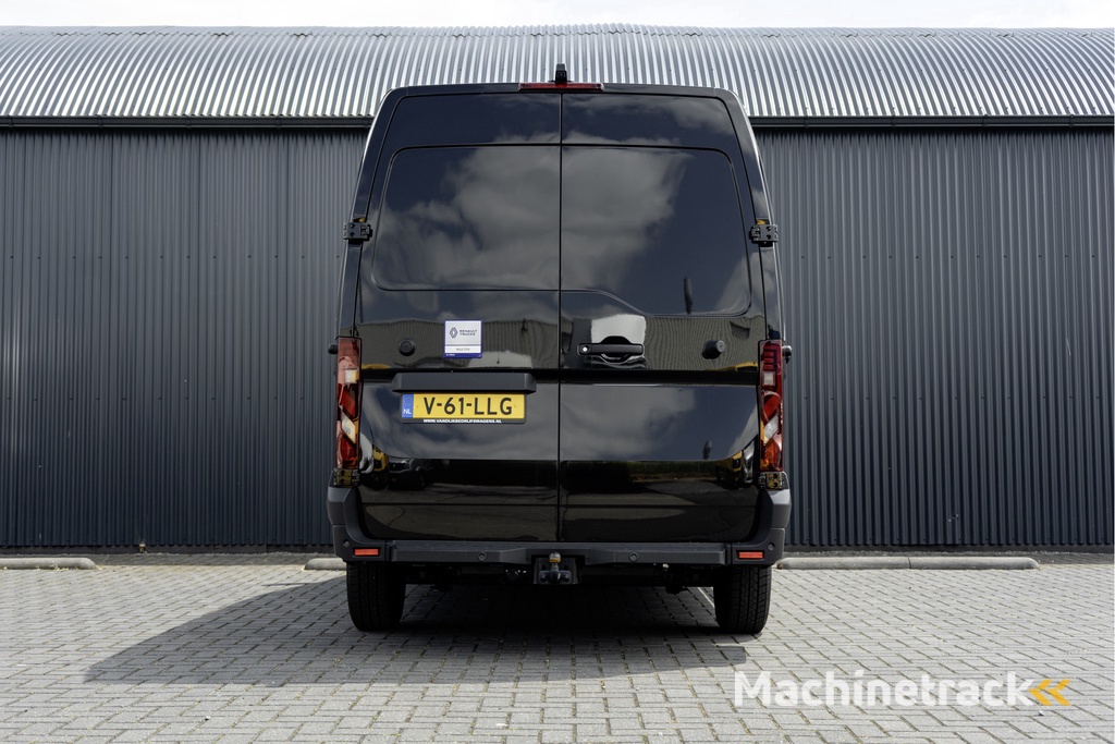 Renault Master E-Tech T35 L2H2 | Red Edition | 87 kWh | LED | Camera | CarPlay | Navi | Cruise | Airco | PDC