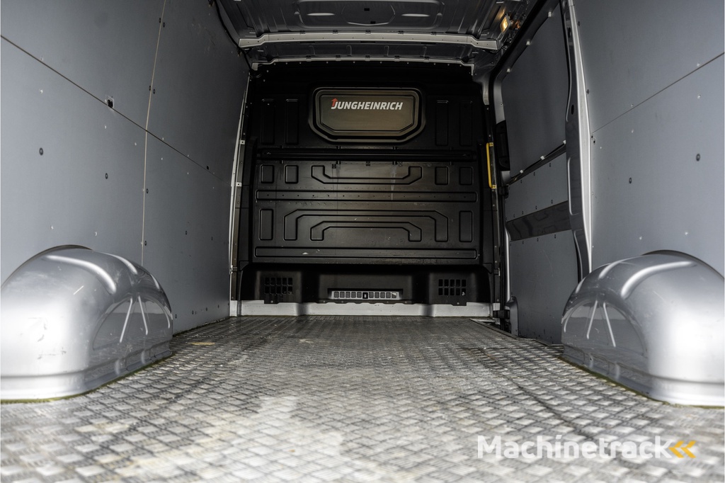 Volkswagen Crafter 35 TDI | L3H2 | CarPlay | Navi | Cruise | Airco | PDC | Euro 6