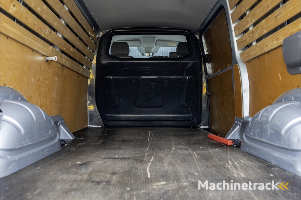 Volkswagen Transporter TDI L2H1 | Automaat | 199PK | CarPlay | Navi | LED | Cruise | Airco | PDC | Euro 6