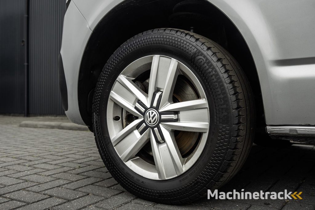 Volkswagen Transporter TDI L2H1 | Automaat | 199PK | CarPlay | Navi | LED | Cruise | Airco | PDC | Euro 6