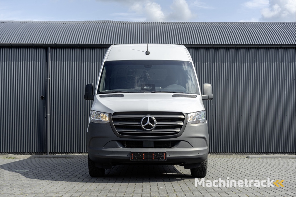 Mercedes-Benz Sprinter 317 CDI | L3H2 | Automaat met Flippers | MBUX | Camera | Climate | Cruise | PDC | Euro 6