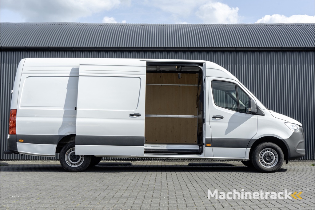 Mercedes-Benz Sprinter 317 CDI | L3H2 | Automaat met Flippers | MBUX | Camera | Climate | Cruise | PDC | Euro 6