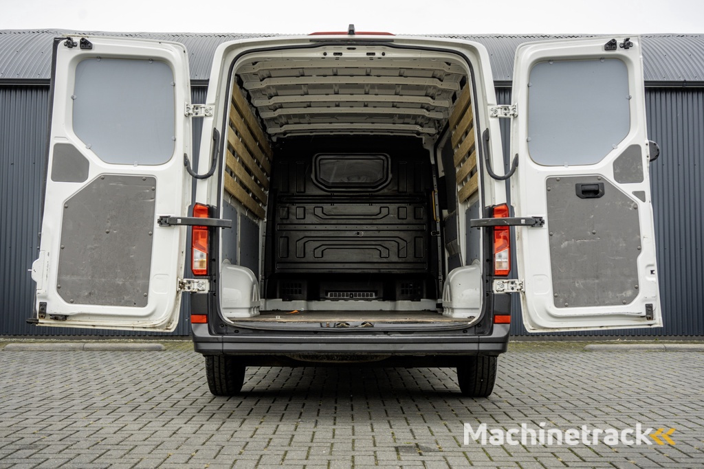Volkswagen Crafter 30 TDI | L3H2 | Camera | CarPlay | Mirrorlink | Cruise | Airco | Euro 6