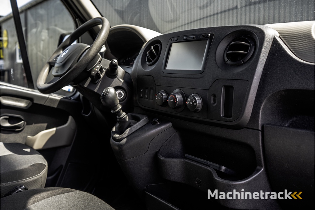 Renault Master 2.3 dCi | L1H2 | Navigatie | Cruise | Airco | Euro 6