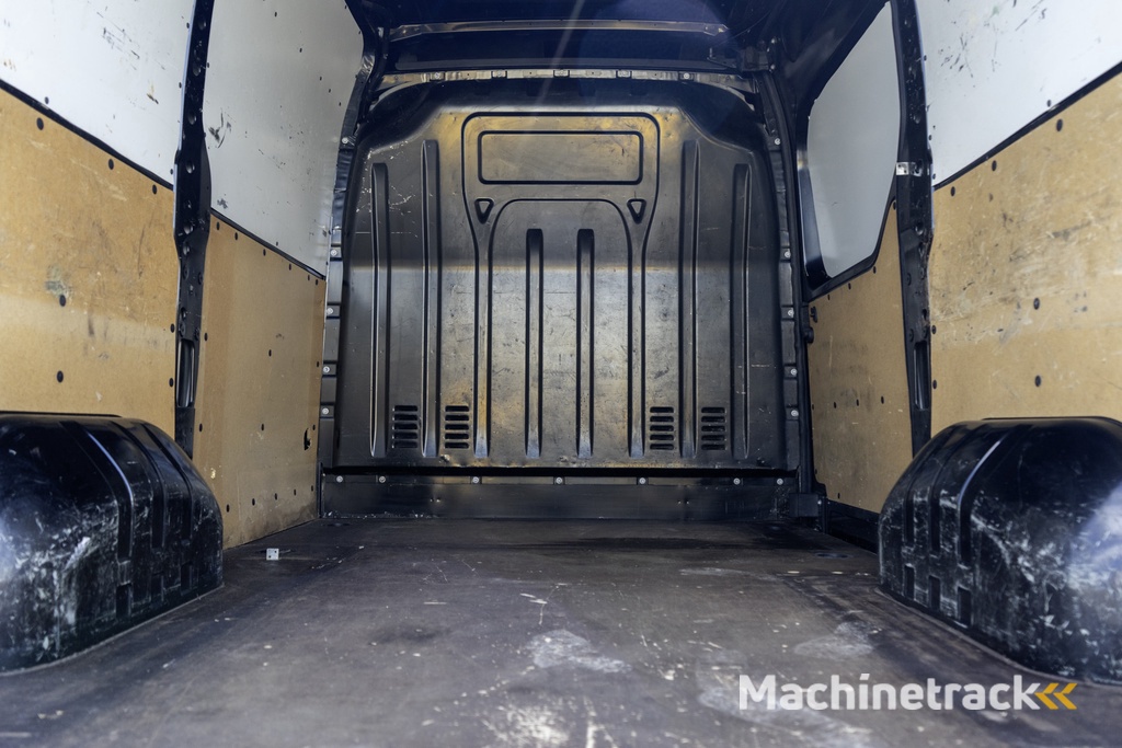 Renault Master 2.3 dCi | L1H2 | Navigatie | Cruise | Airco | Euro 6