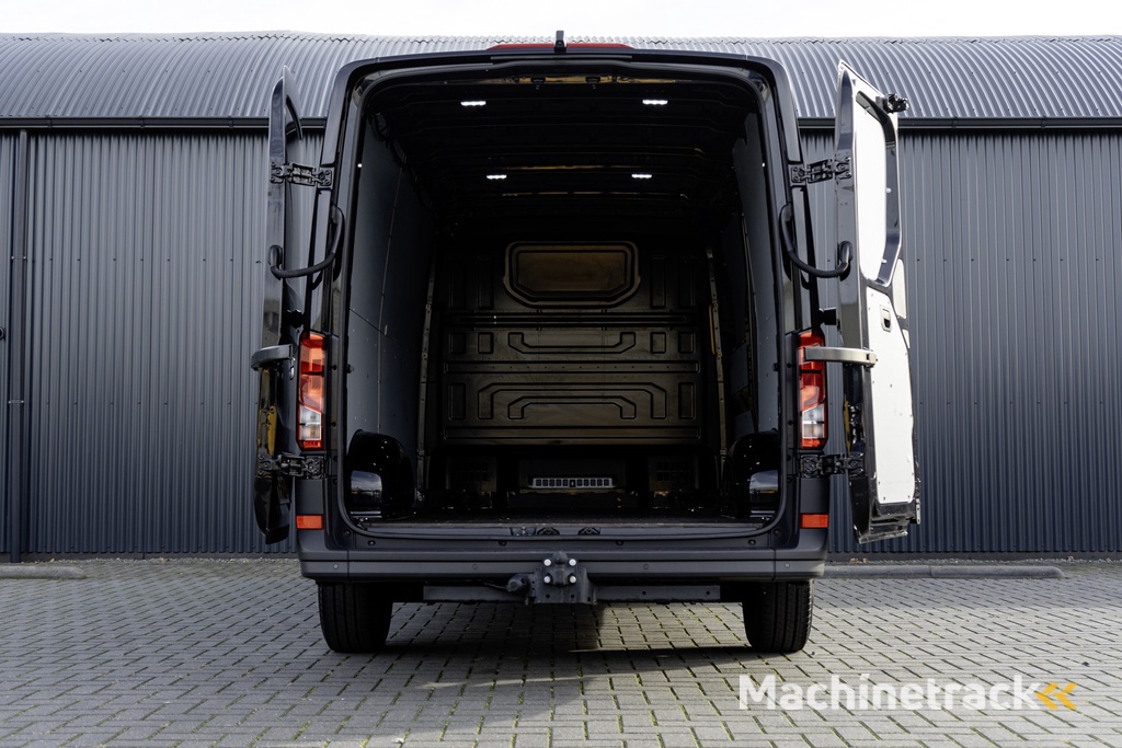 Volkswagen Crafter 2.0TDI 140PK 30 TDI | L3H2 | NW Model | Navi | CarPlay | Camera | Cruise | Climate | PDC | Euro 6