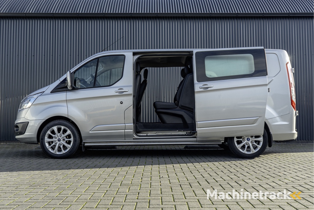 Ford Transit Custom 290 TDCI | L2H1 | 155PK | Champions Edition | DC | 5-Zits | LED | Camera | Navi | Zijschuifdeur L+R | Cruise | Airco | PDC