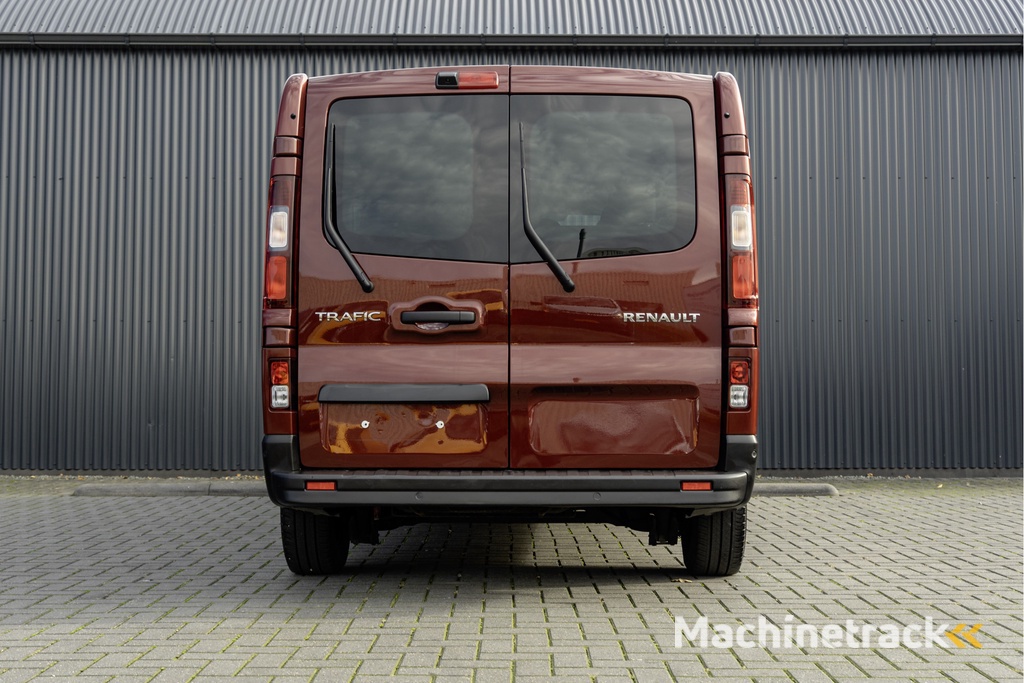 Renault Trafic Blue dCi 150PK | L2H1 | 9-Zits | EX BTW/BPM | LED | Canera | Navi | Zijschuifdeur R+L | Cruise | Airco | PDC | Euro 6