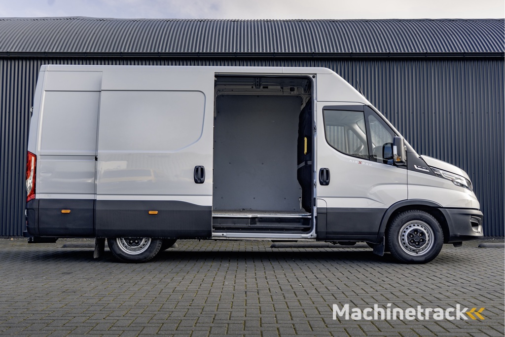 Iveco Daily 35S16V L2H2 | Automaat | Air-Pro Editie | Luchtvering | LED | Camera | Navi | PDC | 3.5T Trekgewicht | Oprijplaat | Cruise | Euro 6