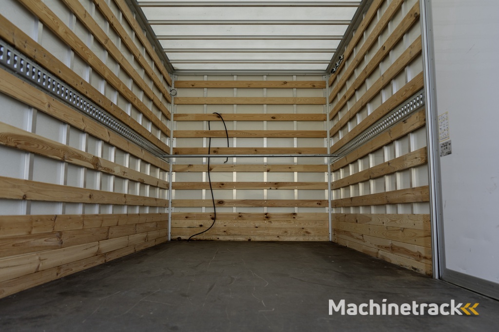 Iveco Daily 35C18 | NW Model | Bakwagen met Laadklep | Automaat | LED | Navi | 3.5T Trekhaak | Climate | Cruise | Euro 6