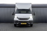 Minituur van Iveco Daily 35C18 | NW Model | Bakwagen met Laadklep | Automaat | LED | Navi | 3.5T Trekhaak | Climate | Cruise | Euro 6