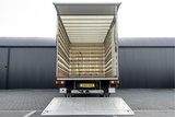 Minituur van Iveco Daily 35C18 | NW Model | Bakwagen met Laadklep | Automaat | LED | Navi | 3.5T Trekhaak | Climate | Cruise | Euro 6