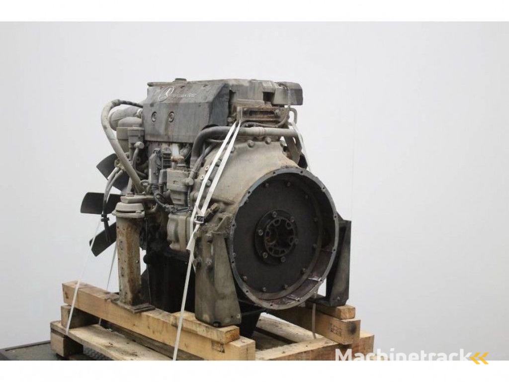 Mercedes-Benz OM904LA.E2/5