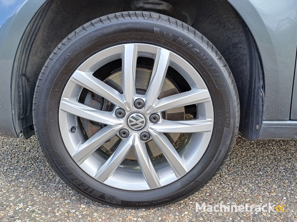 Volkswagen Caddy Maxi 1.4 TSI Trendline 5p /Clima/Cruise/Trekh./Navi/Camera/17"/