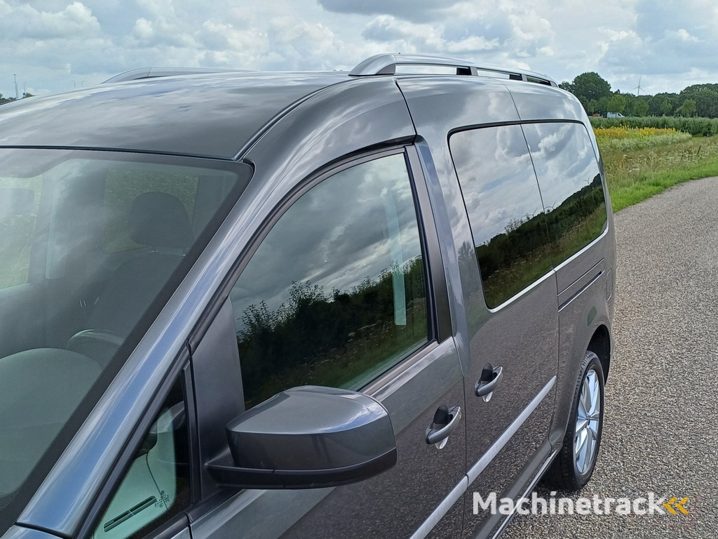 Volkswagen Caddy Maxi 1.4 TSI Trendline 5p /Clima/Cruise/Trekh./Navi/Camera/17"/