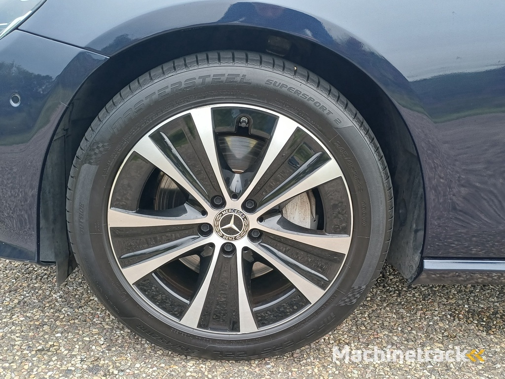 Mercedes-Benz E-klasse Estate 300 e Avantgarde /Pano/Cruise/18"/Sfeer/