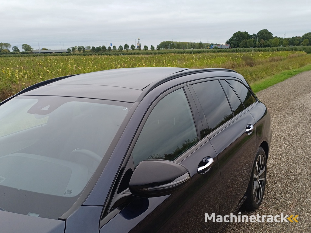 Mercedes-Benz E-klasse Estate 300 e Avantgarde /Pano/Cruise/18"/Sfeer/