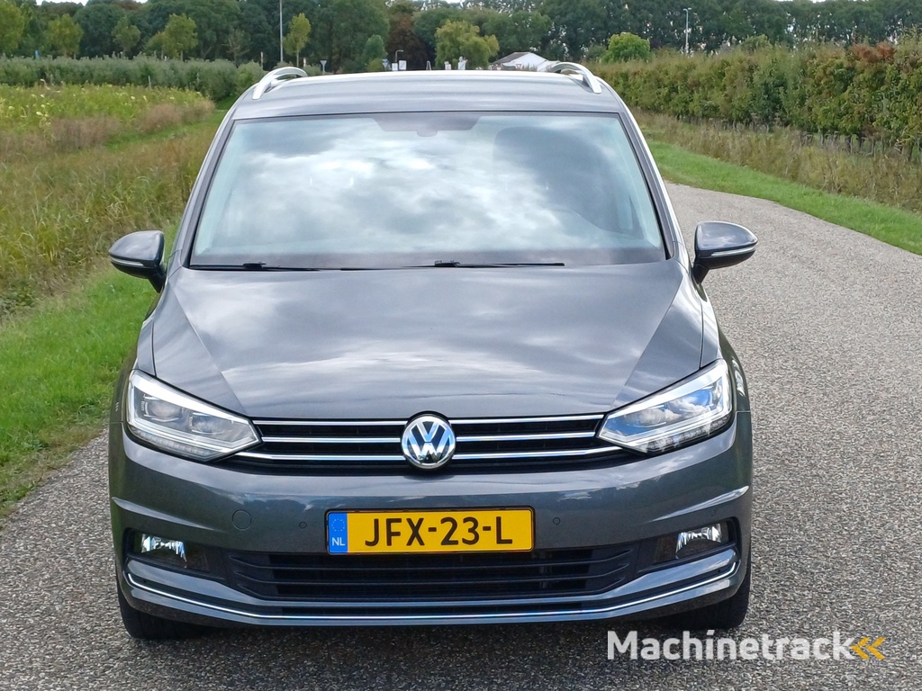 Volkswagen Touran 1.5 TSI Highline Business 7-Pers. /Navi/Carplay/Clima v+a/Argo Active/