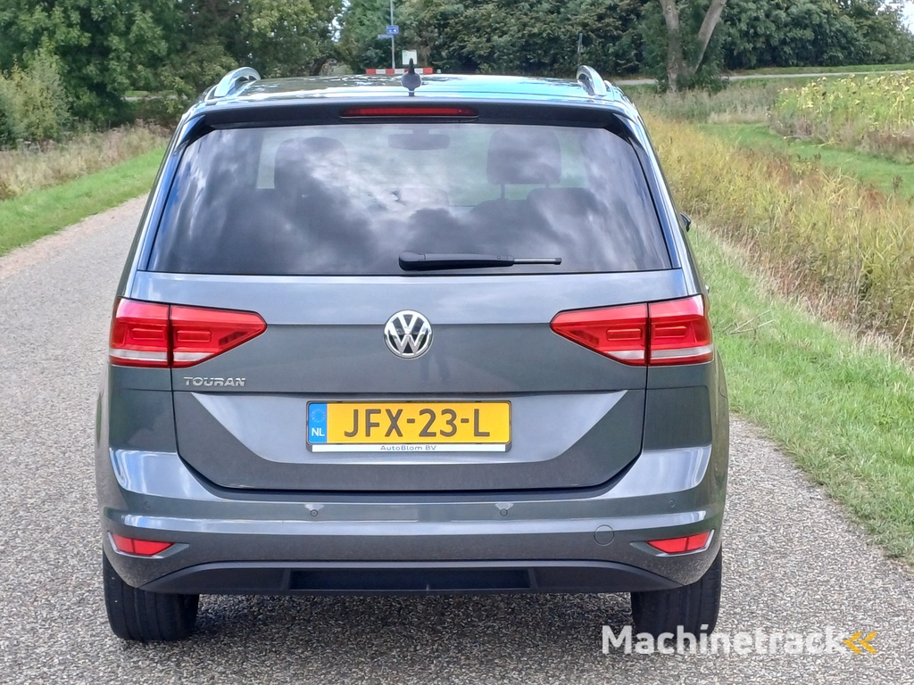 Volkswagen Touran 1.5 TSI Highline Business 7-Pers. /Navi/Carplay/Clima v+a/Argo Active/