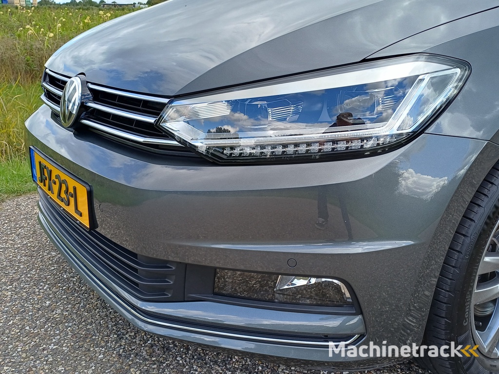 Volkswagen Touran 1.5 TSI Highline Business 7-Pers. /Navi/Carplay/Clima v+a/Argo Active/