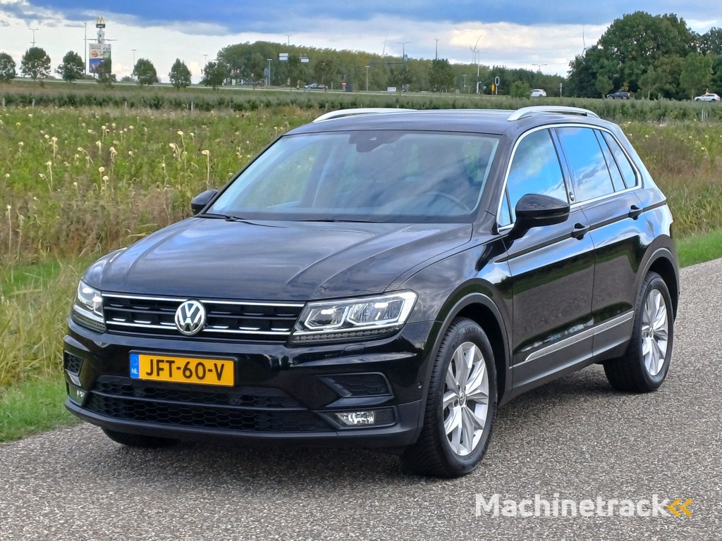 Volkswagen Tiguan 1.4 TSI Comfortline Business /Camera/Carplay/Navi/Cruise/18"/