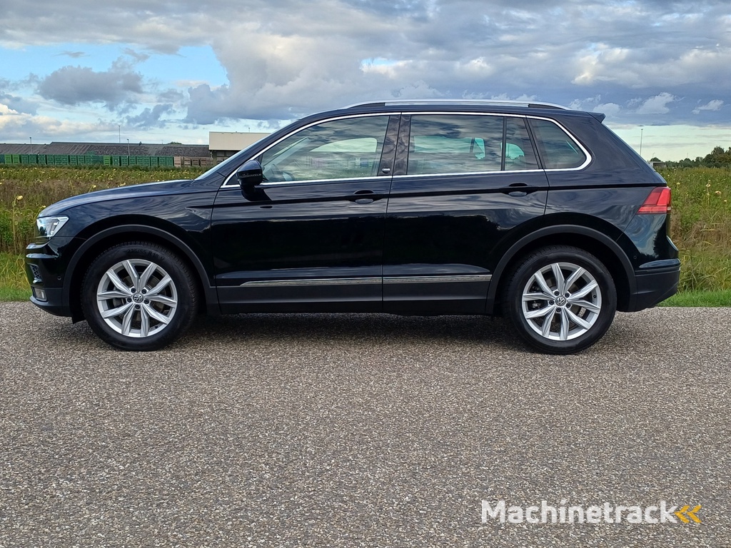 Volkswagen Tiguan 1.4 TSI Comfortline Business /Camera/Carplay/Navi/Cruise/18"/