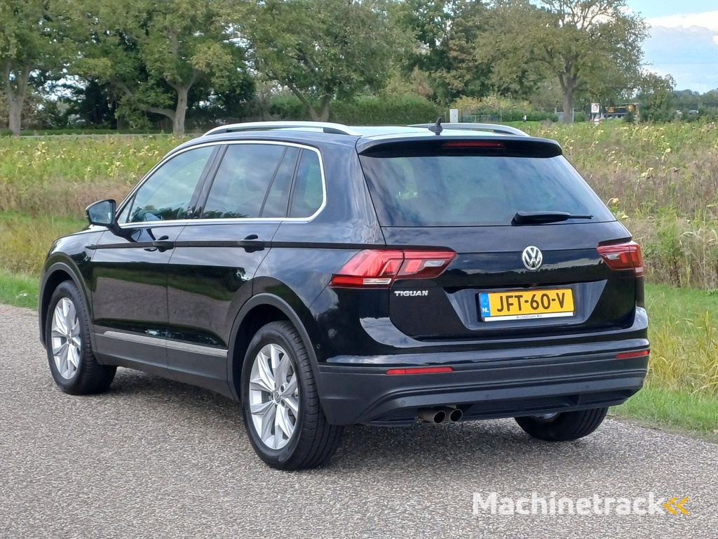 Volkswagen Tiguan 1.4 TSI Comfortline Business /Camera/Carplay/Navi/Cruise/18"/