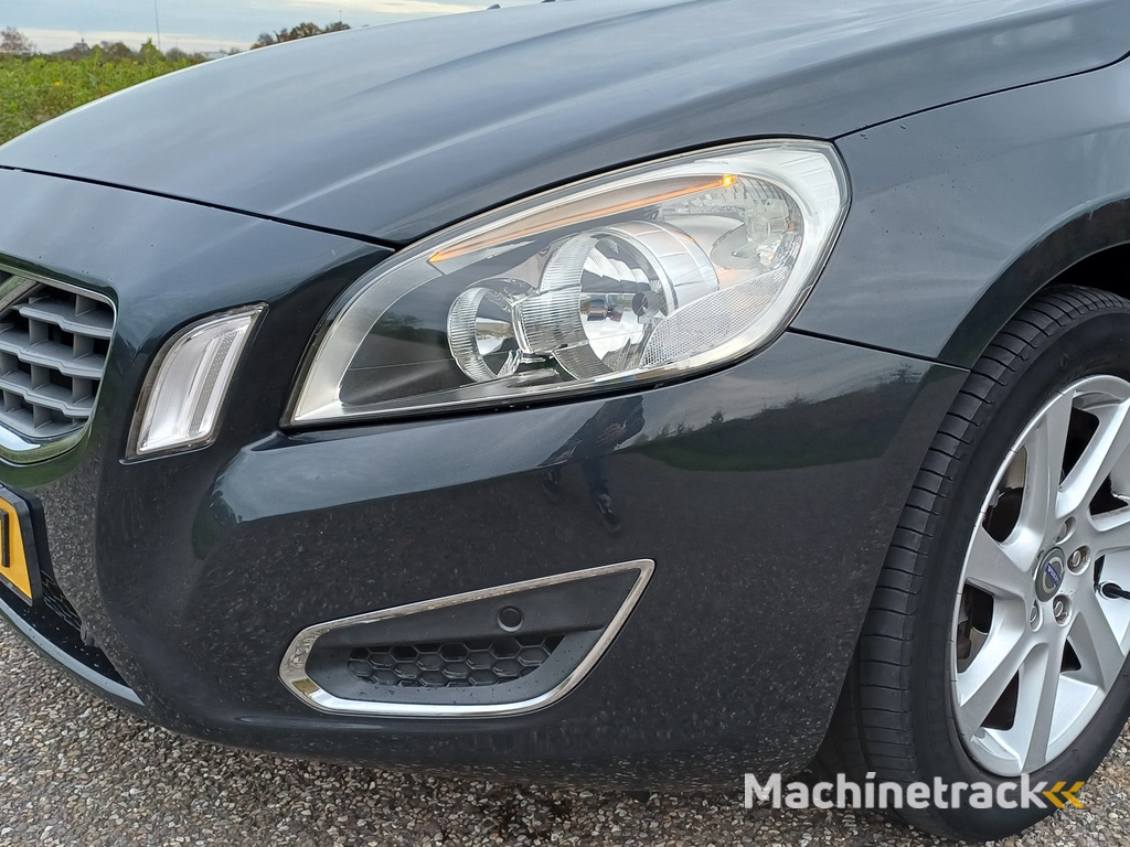 Volvo S60 2.0 D3 Business /Chique combinatie!/Origin.NL!/Dealer onderhouden!/