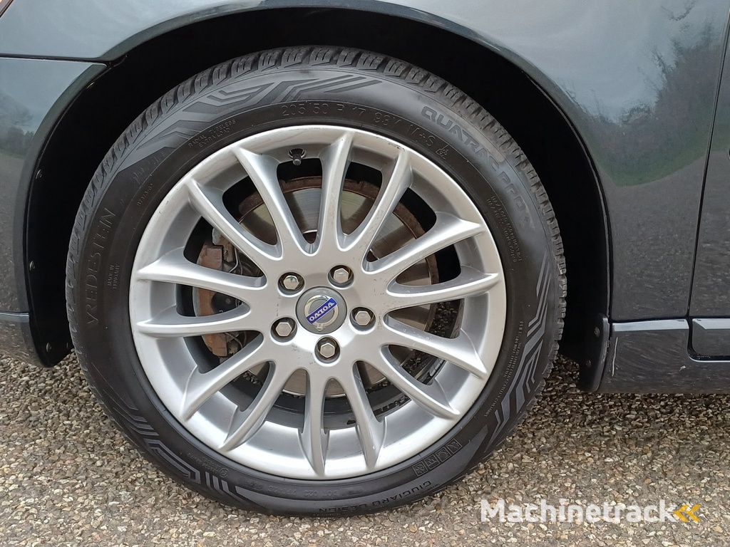 Volvo V50 2.4 Momentum /Goed onderhouden!/Leder/Trekh./Xenon/4-S/